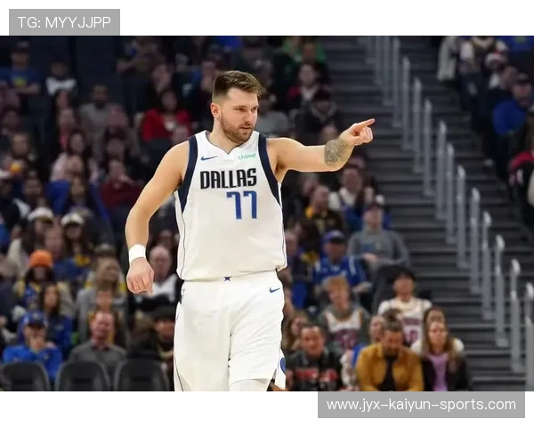 东契奇高位三分稳稳命中，独行侠在关键时刻挺住压力